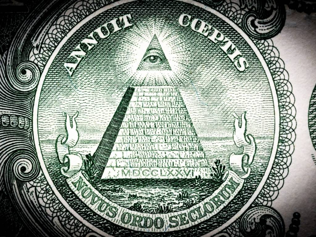 Reversed music is used by the Illuminati: