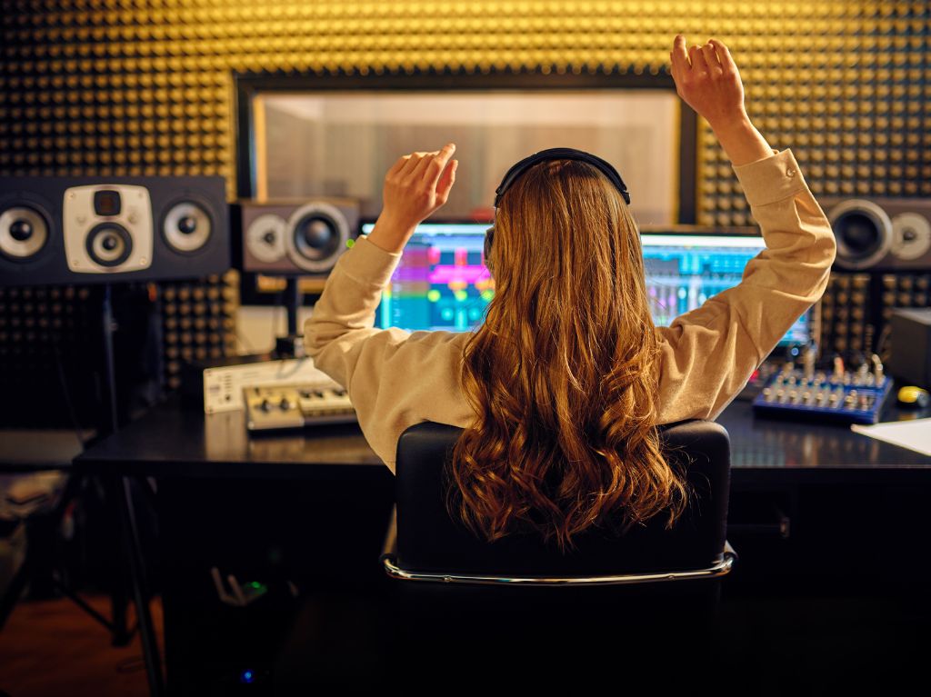7: Getting Intimate With Your Mixing Console