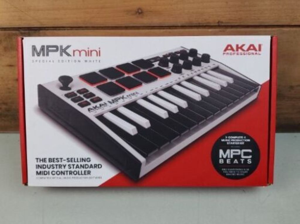 Who The Akai MPK Mini Mk3 Is For & Why You Might Choose It Over The M-Audio Hammer 88 Pro